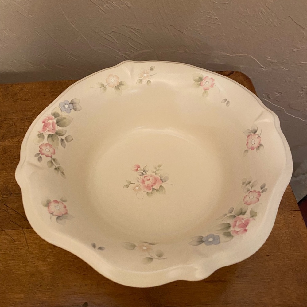 Vtg Pfaltzgraff Tea Rose Ruffled Scalloped Rim Vegetable Serving Bowl